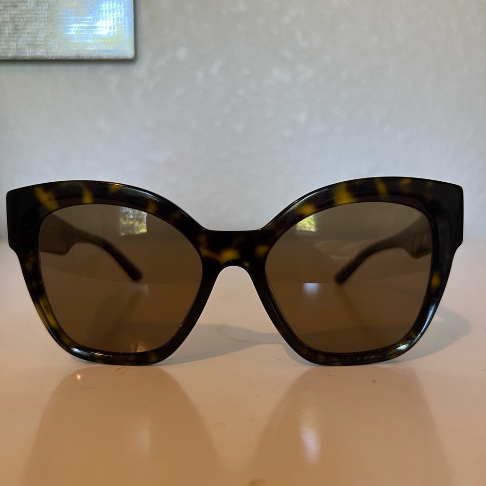 Prada Tortoiseshell Cat-Eye Sunglasses with Brown Polarized Lenses